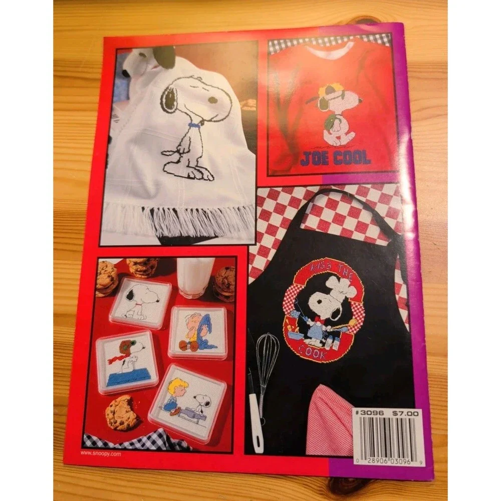 Vintage Leisure Arts Peanuts In Cross Stitch 35 Designs Snoopy 1999